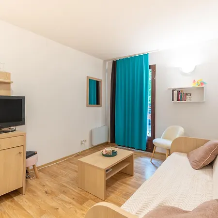 Un Jardin Au Coeur De Luchon Apartman *