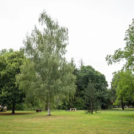 Un Jardin Au Coeur De Luchon Bagnères-de-Luchon