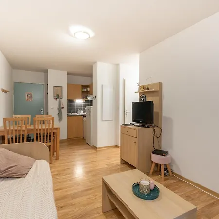 Appartement Un Jardin Au Coeur De Luchon Bagnères-de-Luchon